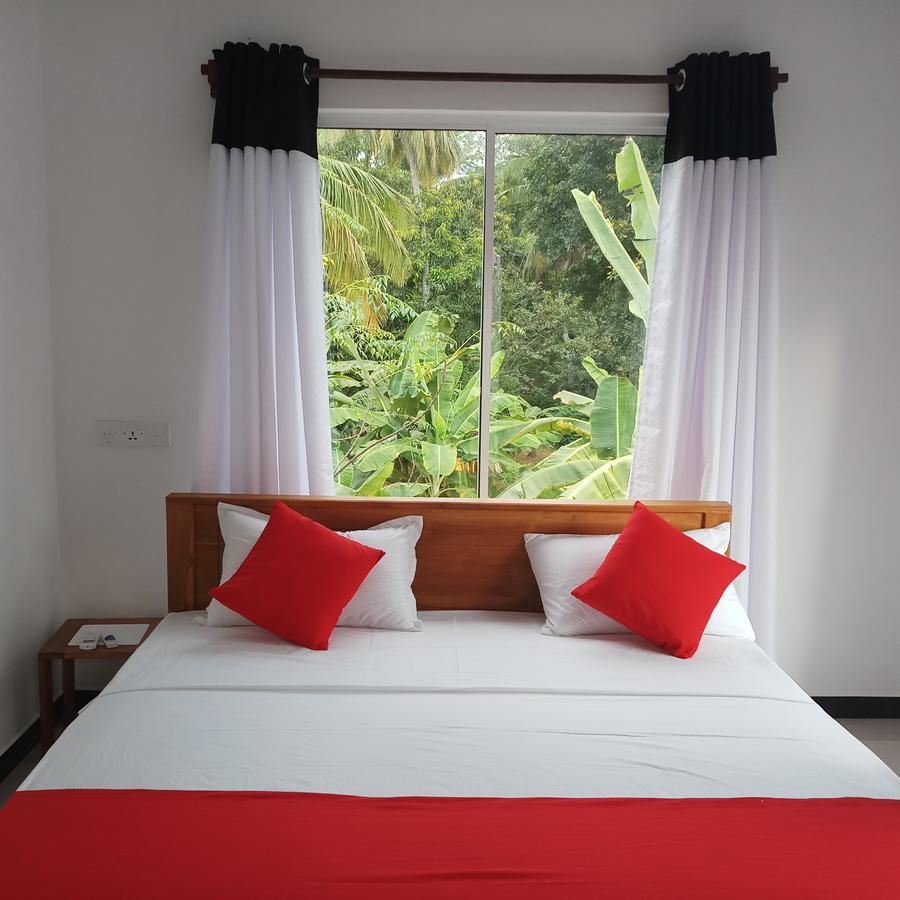 Cassia Udawalawe Hotel Bagian luar foto
