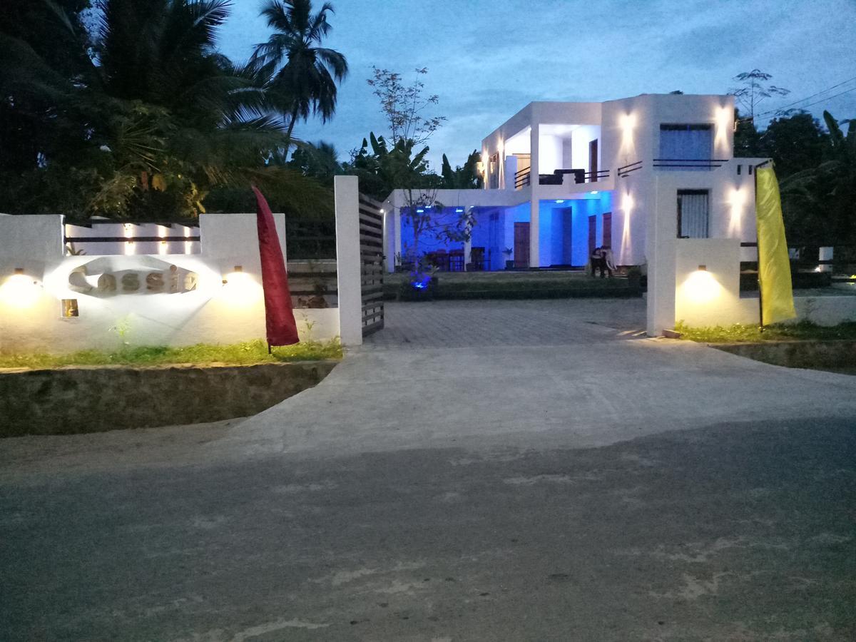 Cassia Udawalawe Hotel Bagian luar foto