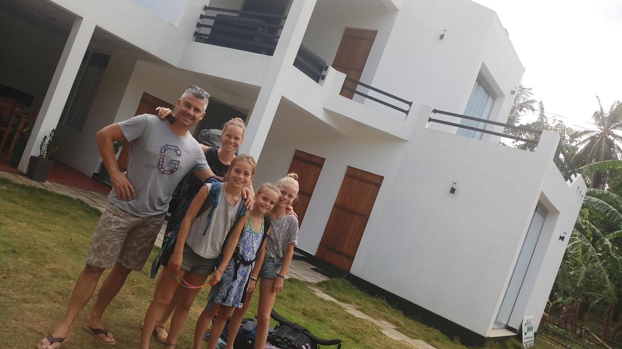 Cassia Udawalawe Hotel Bagian luar foto