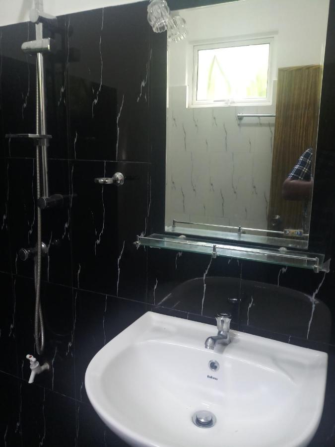 Cassia Udawalawe Hotel Bagian luar foto